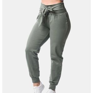 Namastetics Jeté Jogger - Yoga Pants - Like New!